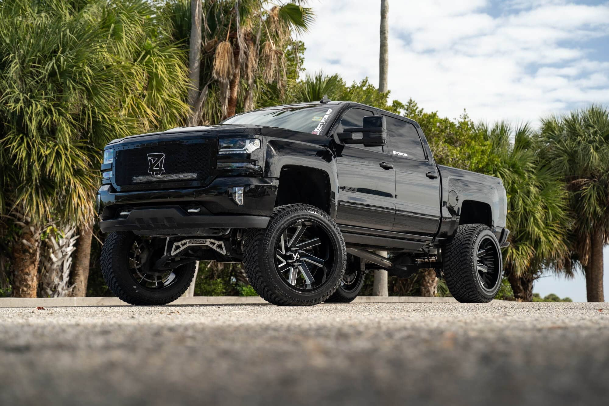 lifted trucks with rims